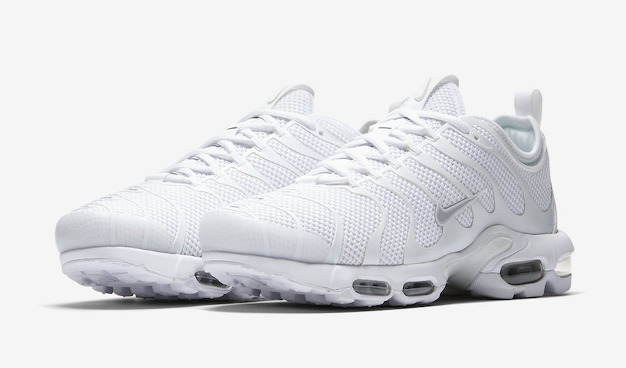 solid white nike air max