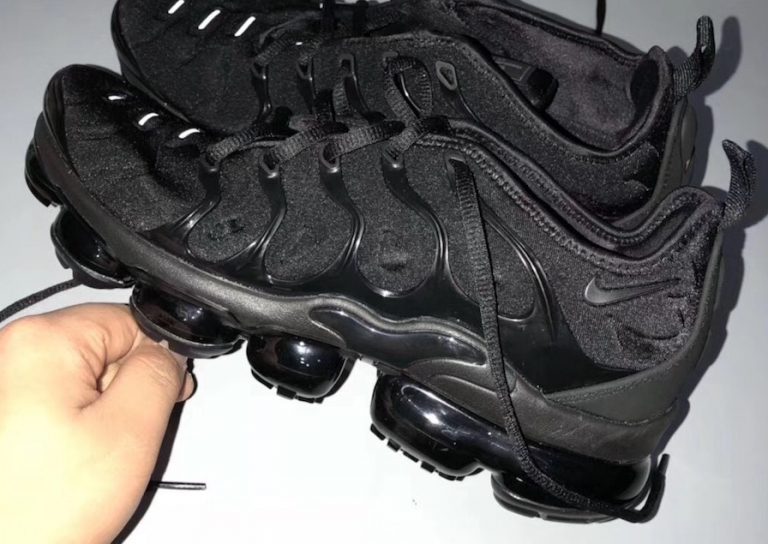 vapormax store