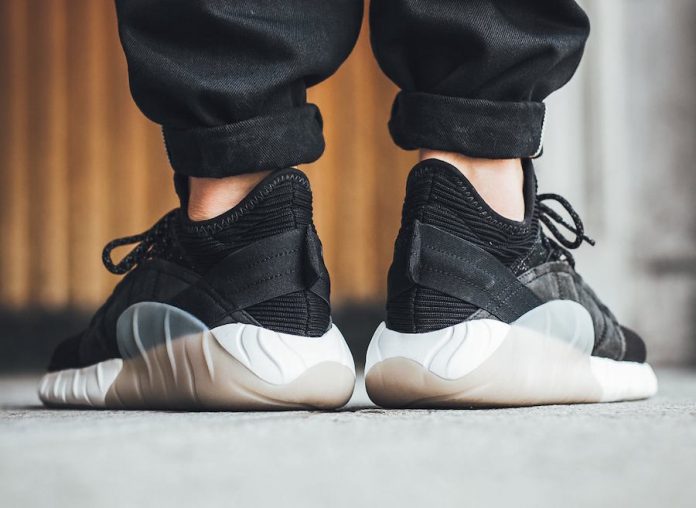 tubular rise black
