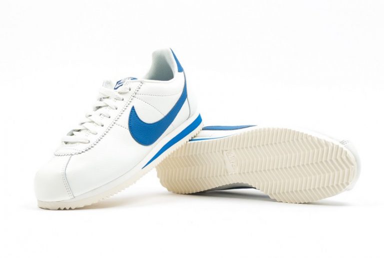 nike cortez with blue swoosh