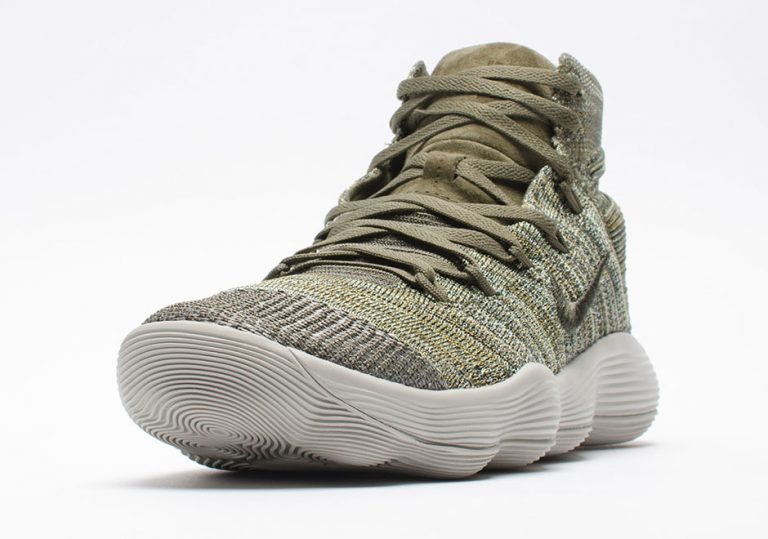 nike react khaki mens