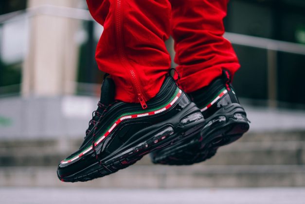harga air max 97 undefeated