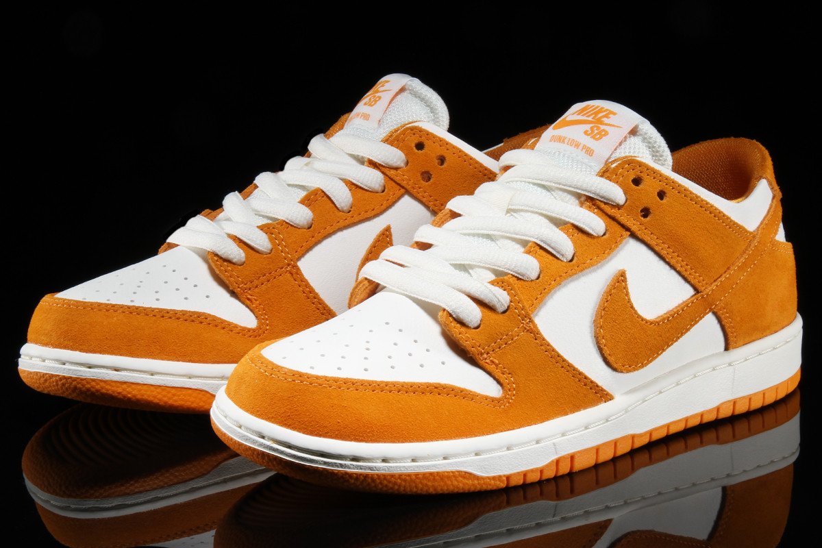 Nike sb store dunk circuit orange