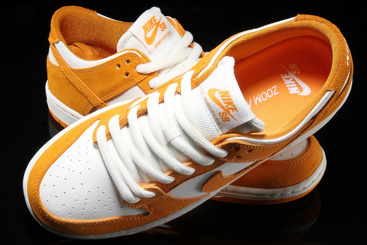 Nike Blazer Mid Circuit Orange Nike SB Dunk Low - Sneaker Bar Detroit