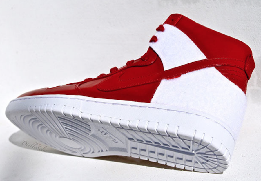 Supreme Nike Dunk High Red Leather White Wool