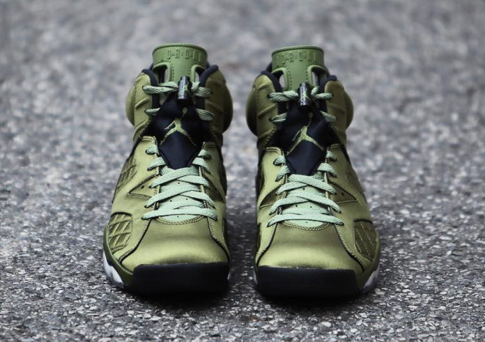 yellow black white jordan 1