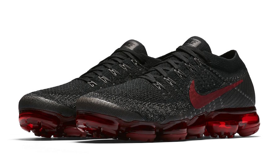 black and red nike air vapormax