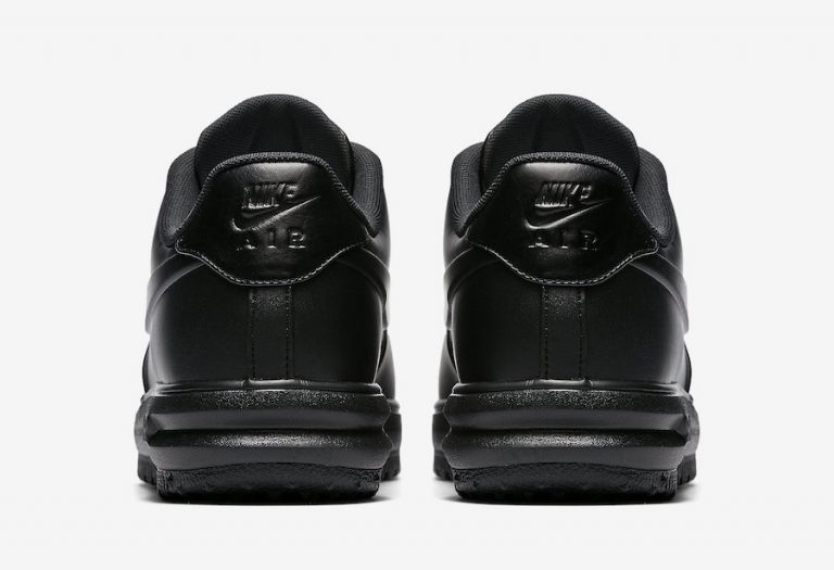nike air force 1 duckboot low black