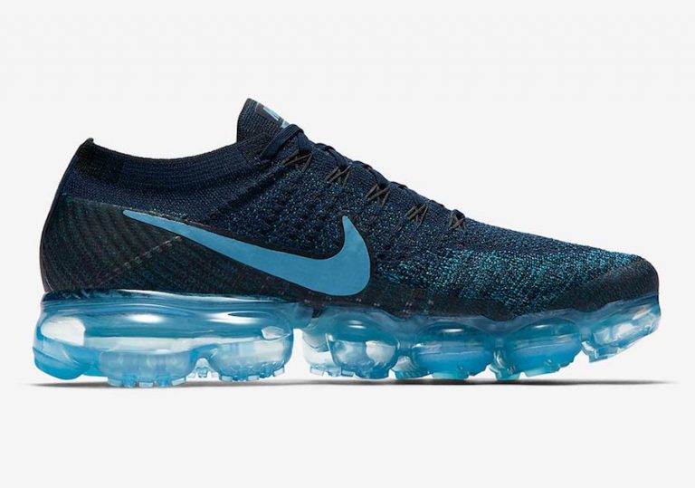 vapormax navy blue footlocker