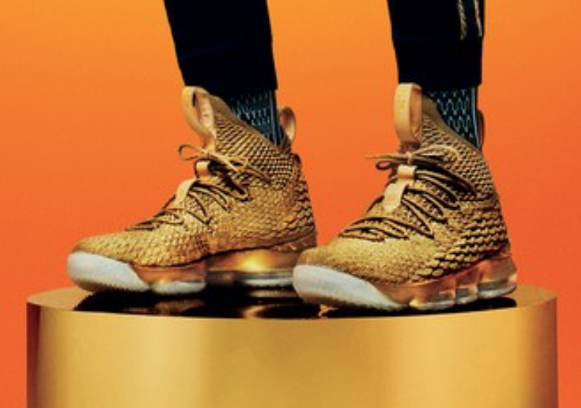 Gold Nike LeBron 15 Custom - Sneaker 