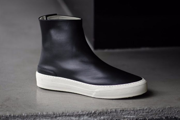 Maison Margiela 22 Glove Sock Black Sneakers