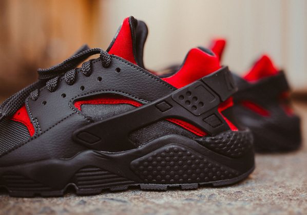 black and red huaraches