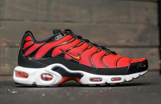 air max plus team red