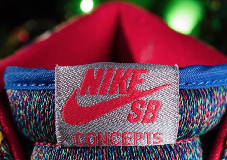 nike sb ugly christmas sweater grey