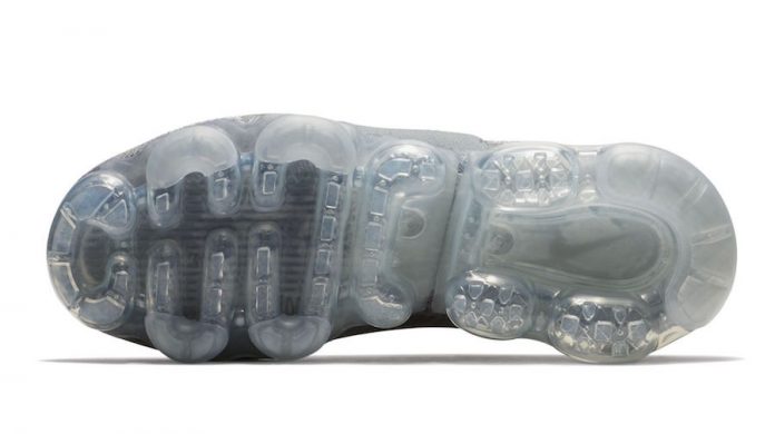 vapormax moc grey