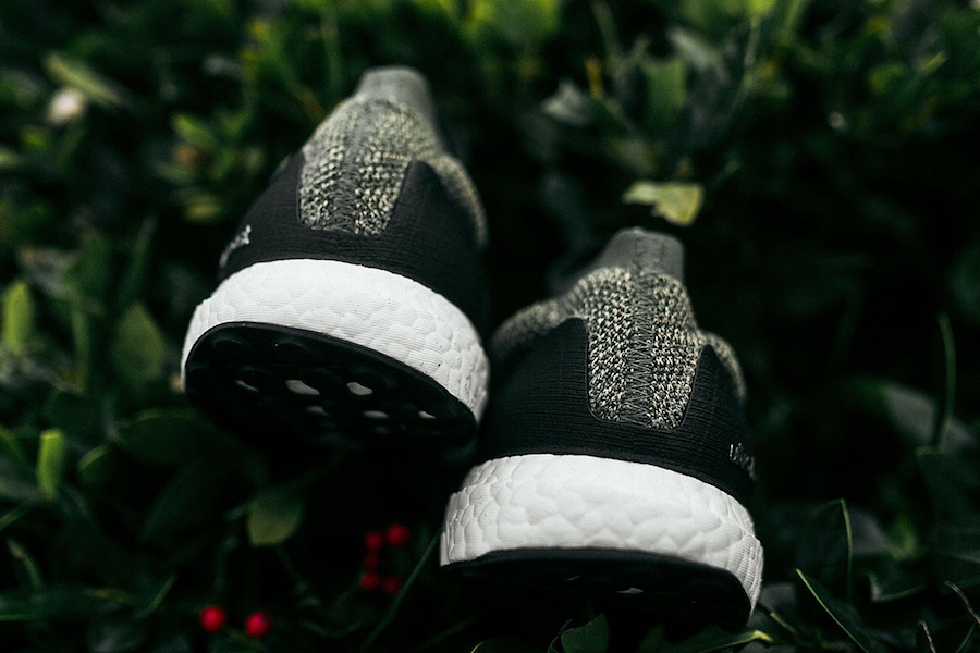 adidas Ultra Boost Laceless Trace Cargo
