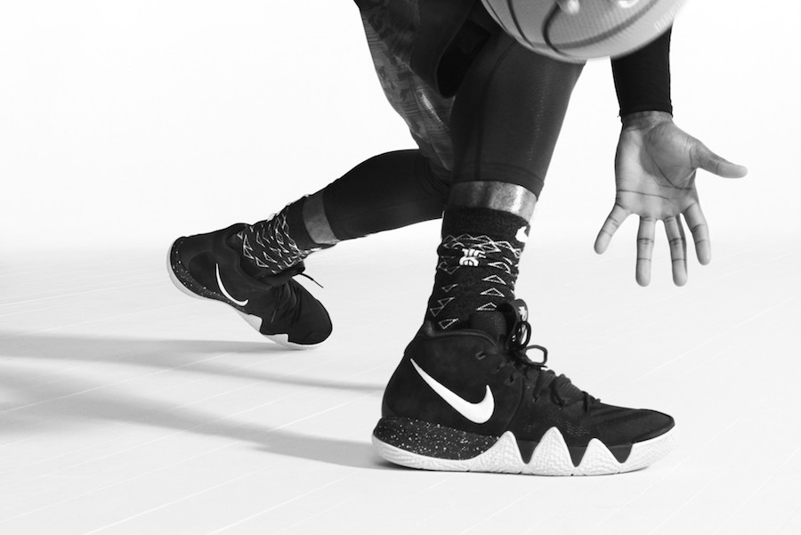 Nike Kyrie 4 Black White