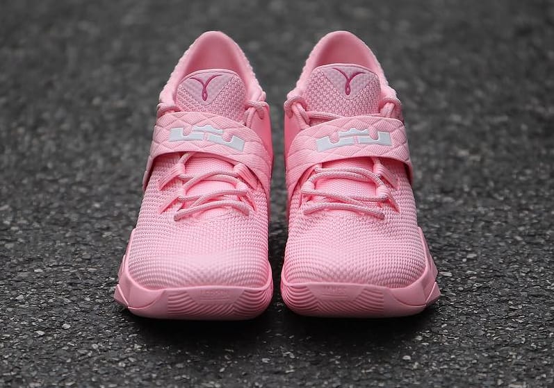 Lebron breast cancer shoes 2018 hotsell