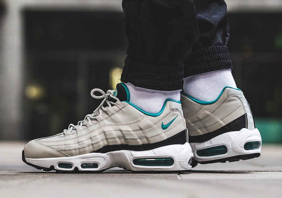 Nike Air Max 95 Essential Sport Turquoise 749766-027