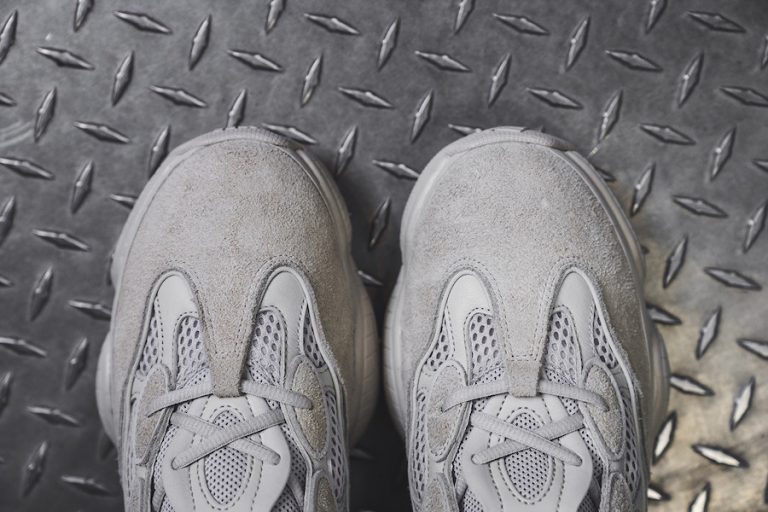 yeezy 500 desert rat on feet