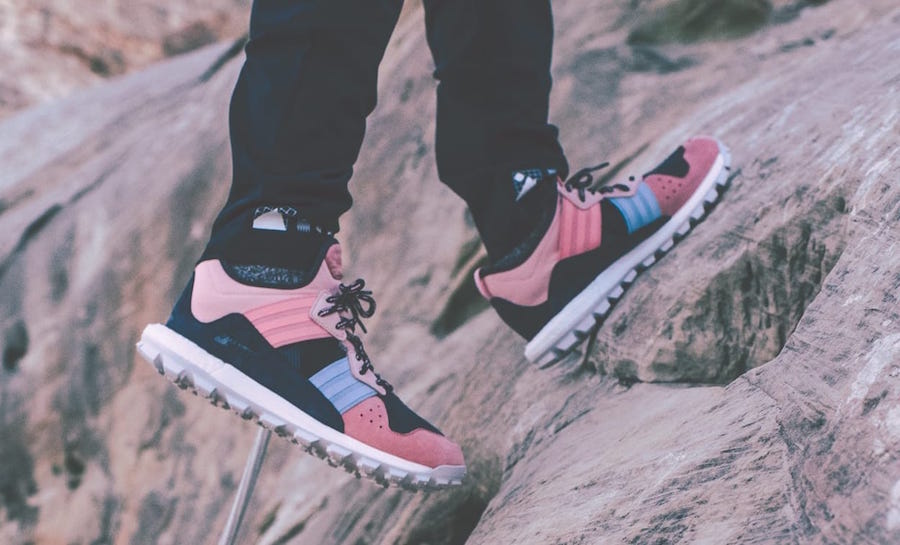 Kith adidas ieftini Response Trail Boost On Foot