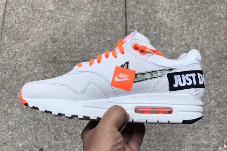 nike just do it sneakers white