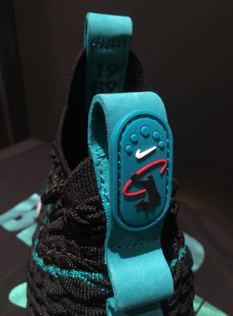 griffey lebron 15