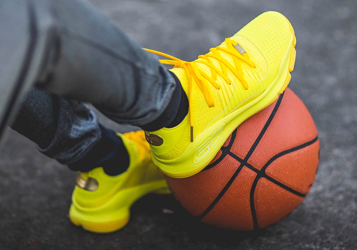 Curry 4 Yellow