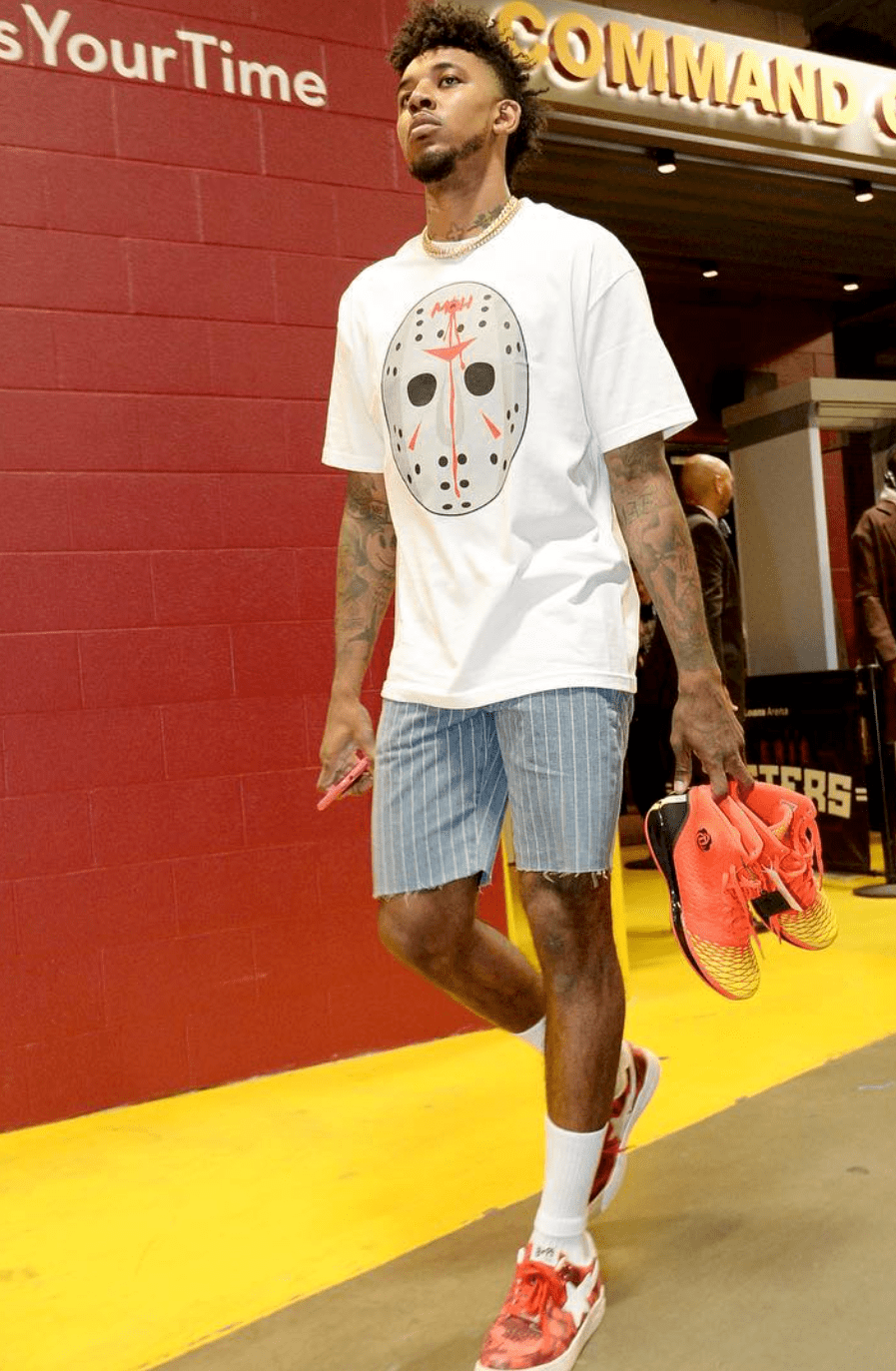 celebrities wearing revenge x storm