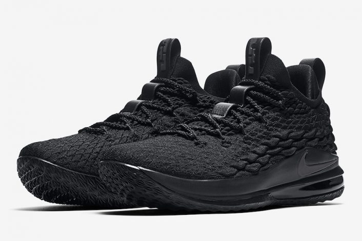 nike monarch lebron 15