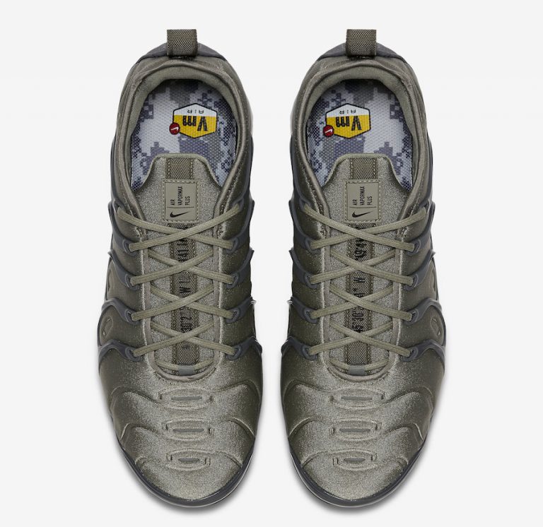 vapor max plus string