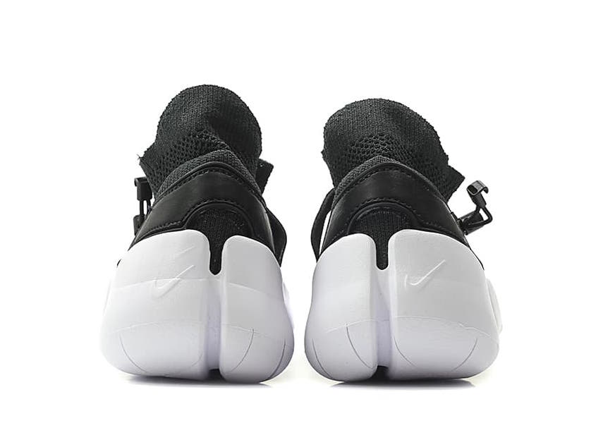 Nike Footscape Flyknit DM Black White AO2611-005