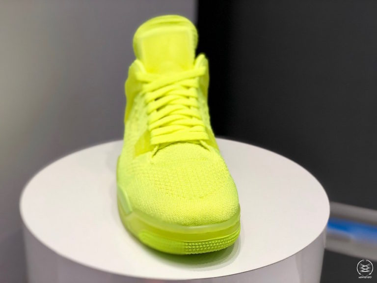 flyknit jordan 4 orange