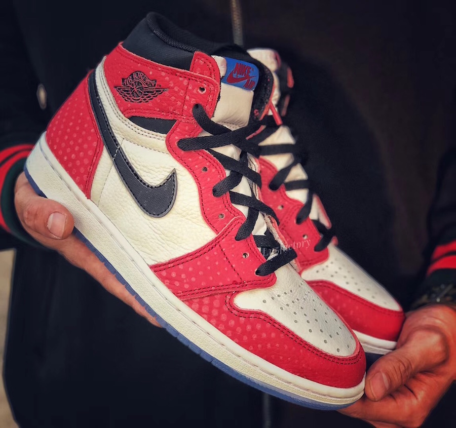 Air Jordan 1 Chicago Crystal Clear Sole Release Date-7