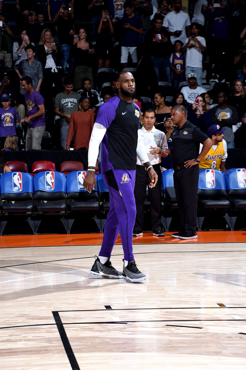 lebron james 16 oreo