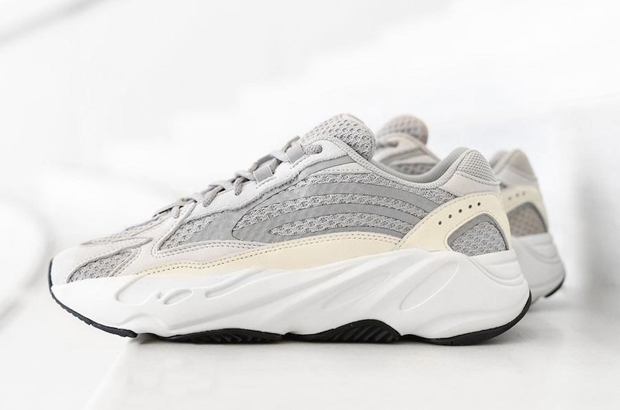 yeezy 700 v2 static price