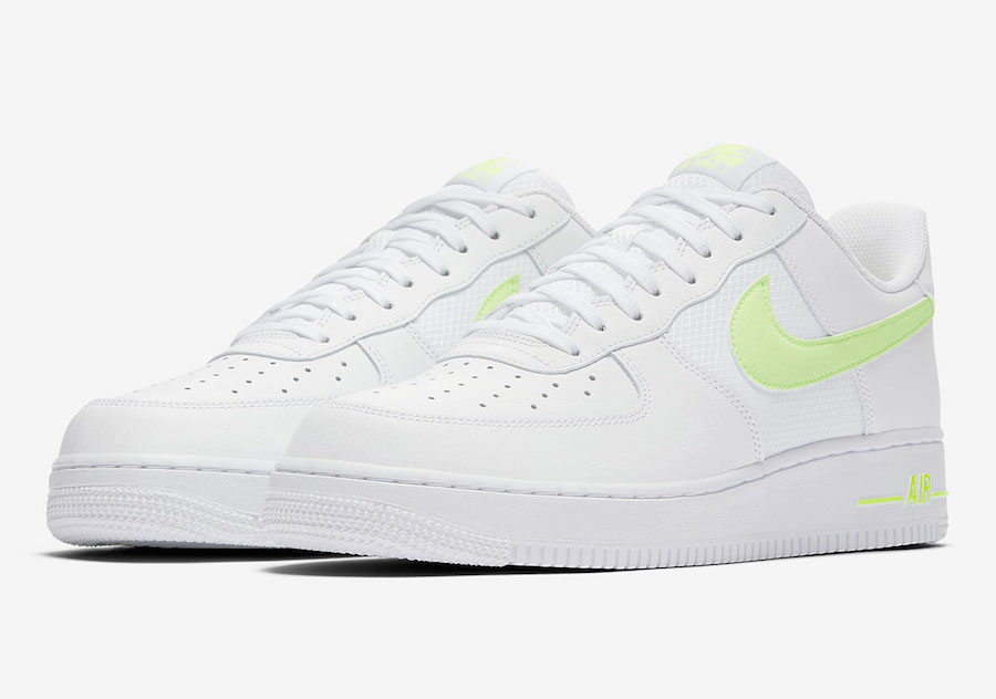 how to clean white nike air force 1s