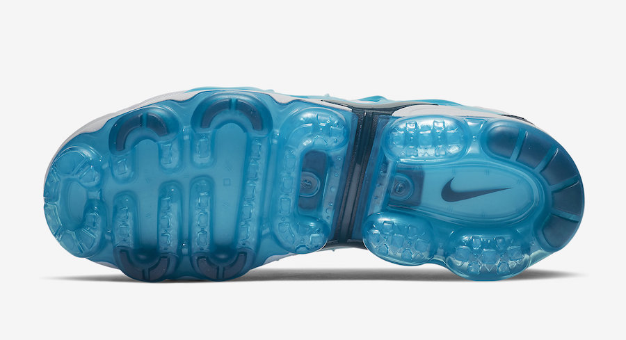 vapormax plus blue and white