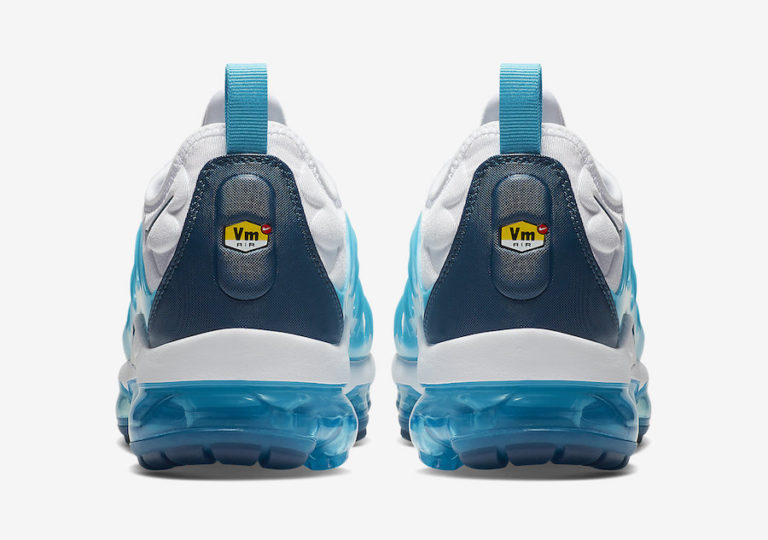 nike air vapormax plus blue force