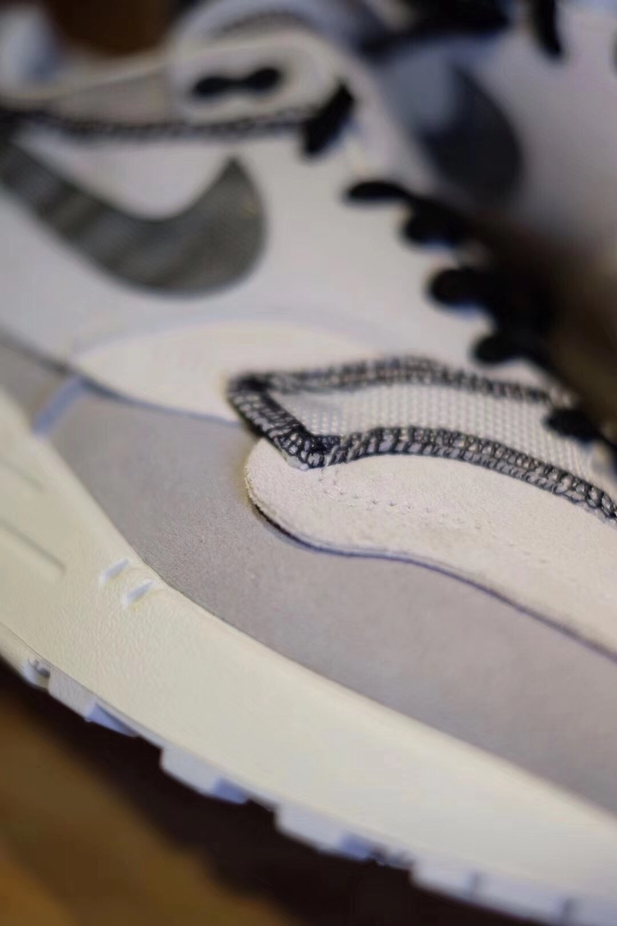 Nike Air Max 1 Inside Out 858876-013 Release Date