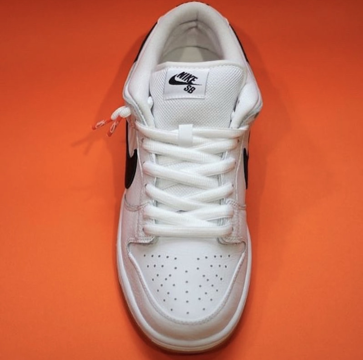 nike sb orange label white