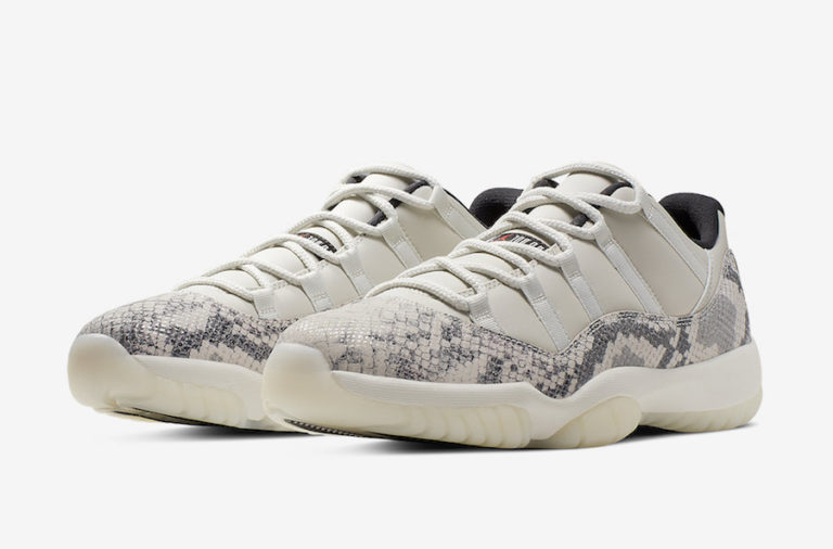 concord 11 low snakeskin