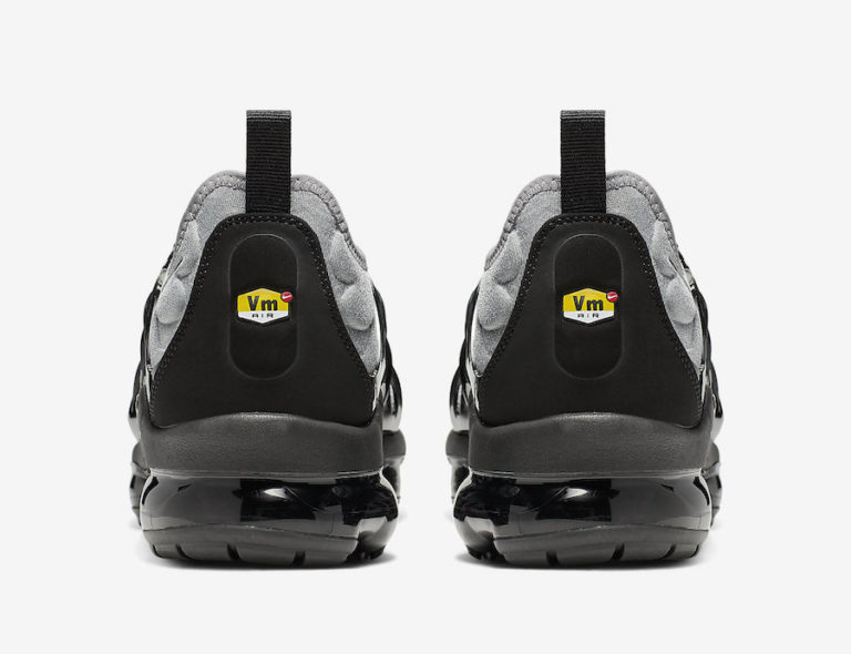 nike vapormax plus cool grey