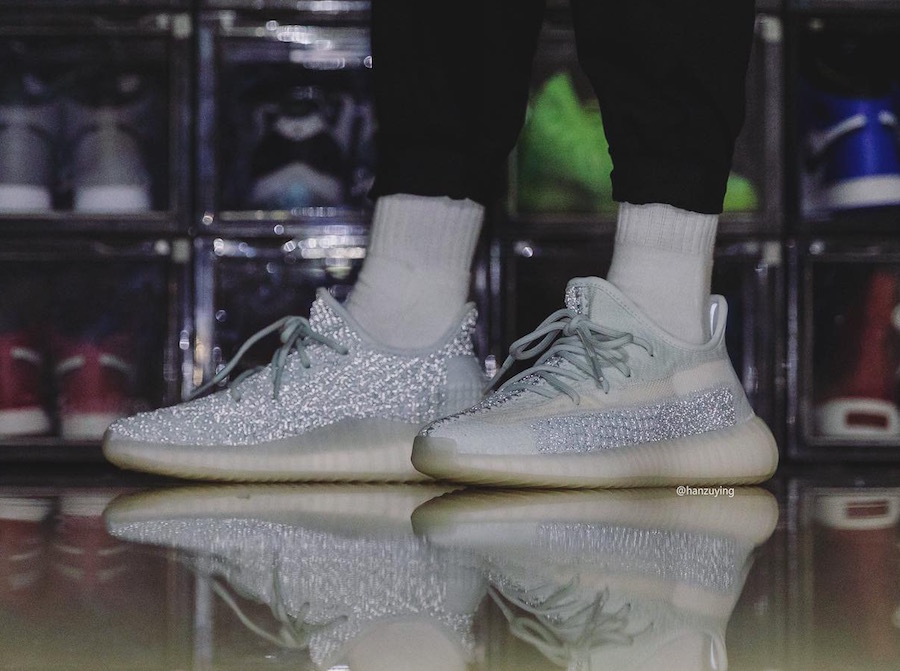 yeezy 350 cloud white reflective raffle