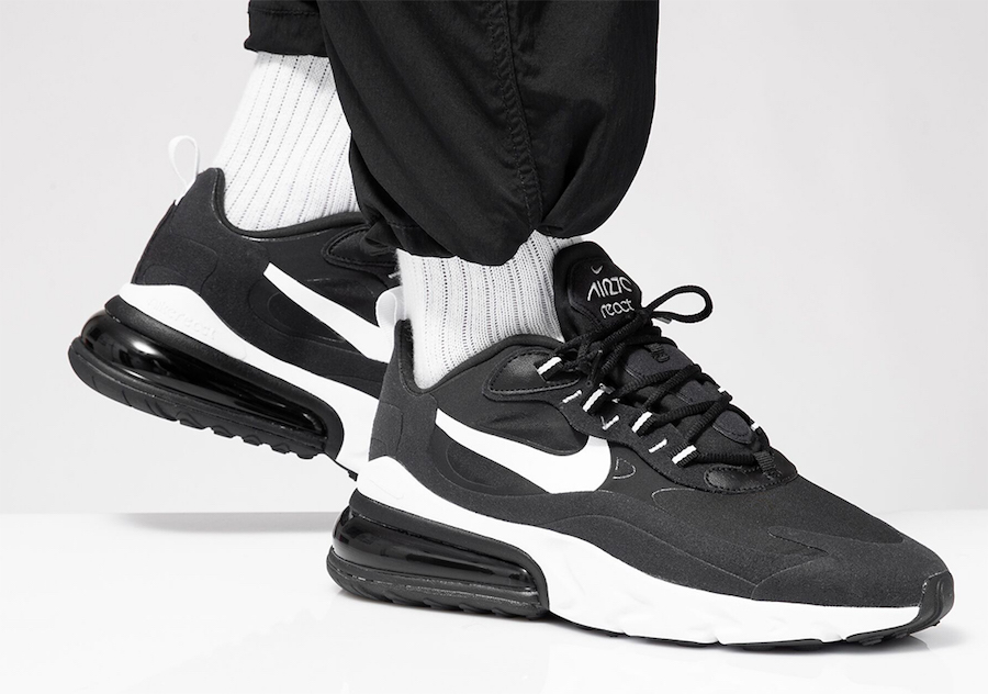 nike 270 reacts black and white