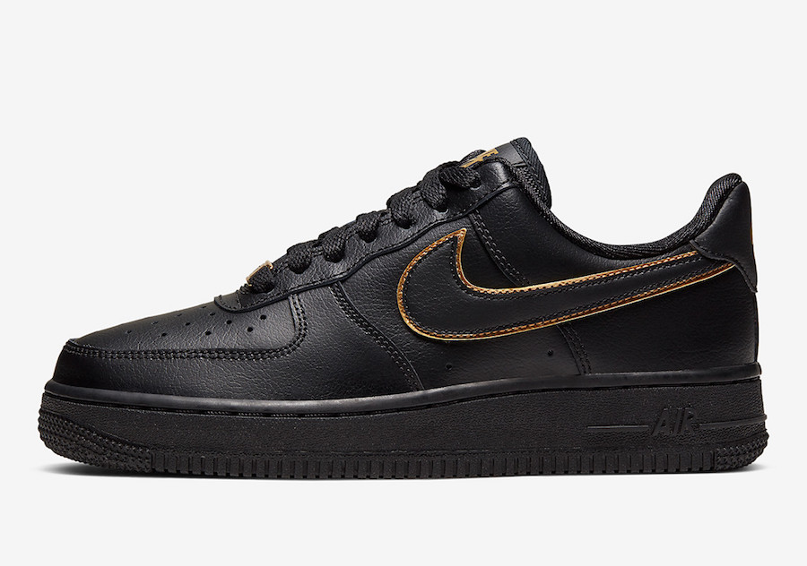 nike air force with gold outline