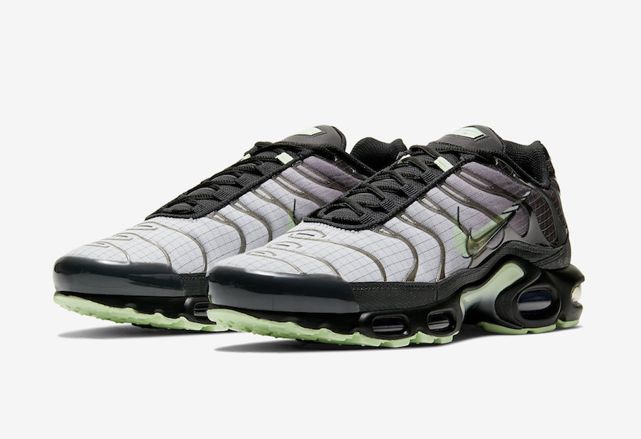 Harbor Overwhelming son Nike Air Max Plus Green Glow CT1619-001 Release Date - SBD
