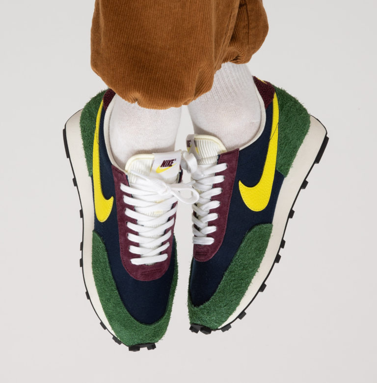 nike daybreak sneakers in beige and yellow