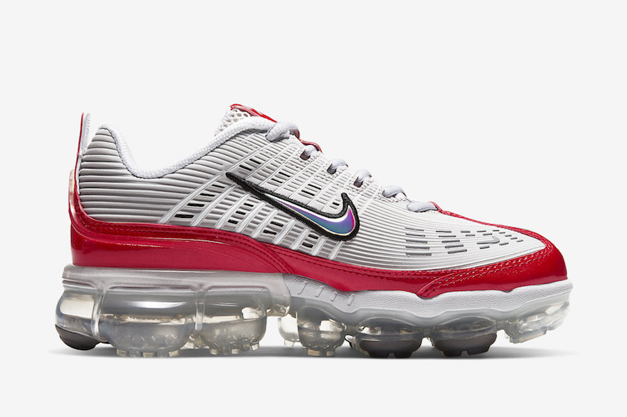 white and university red vapormax