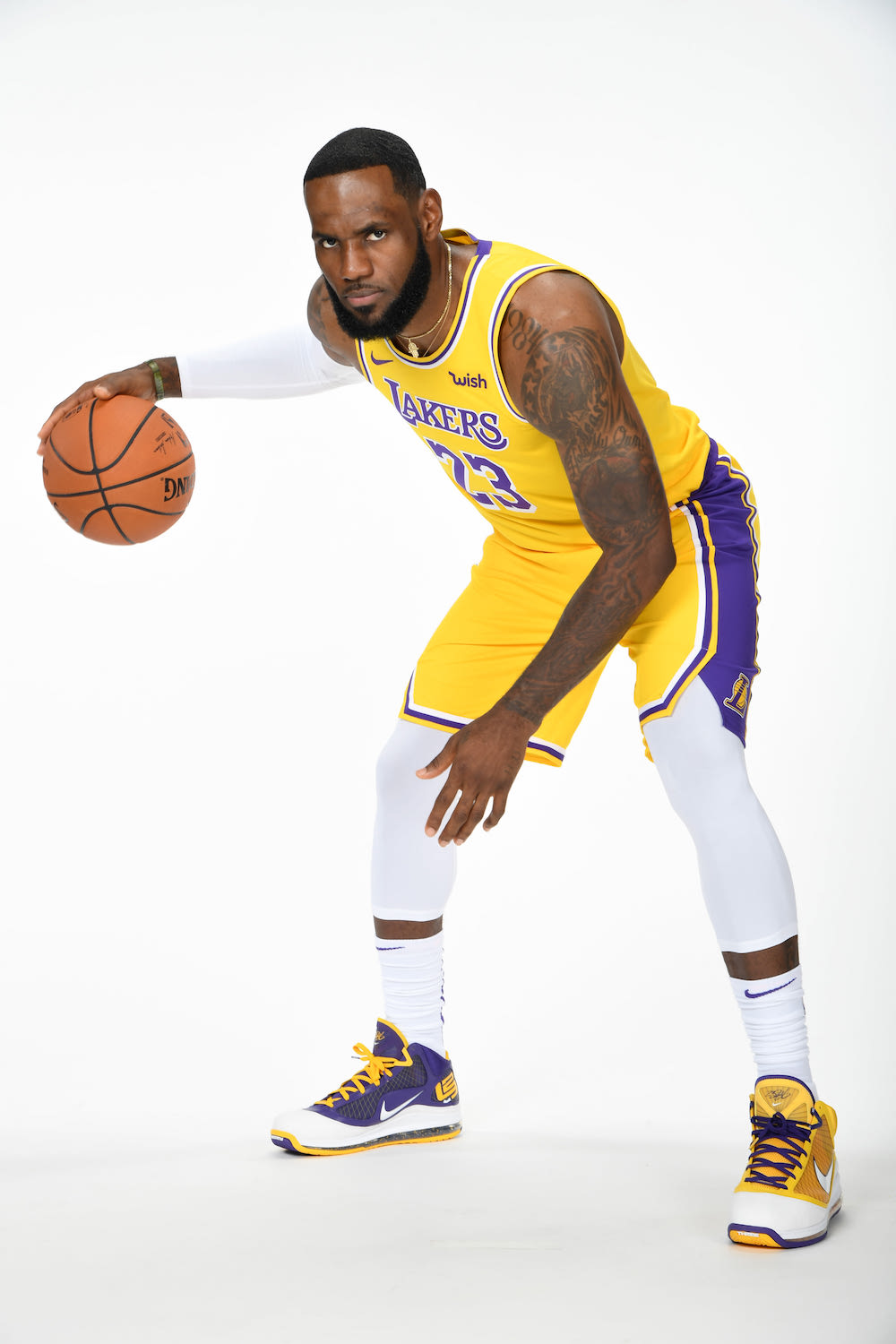 Nike LeBron 7 Lakers Media Day CW2300-500 Release Date - SBD